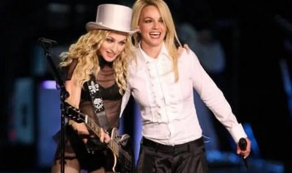 Madonna e Britney Spears cantam juntas, na turnê 