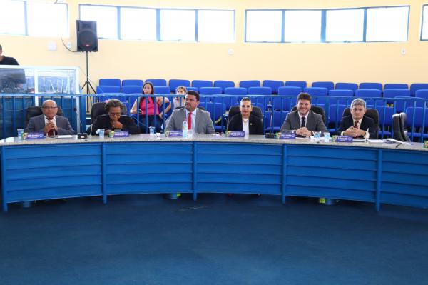 Vereadores realizam duas sessões seguidas e encerram o trabalho legislativo da quinzena (Imagem:CMF)