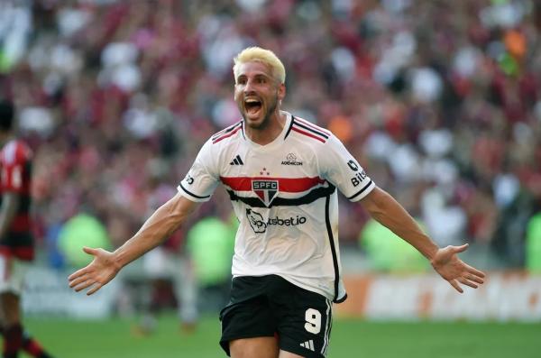 Calleri marca no Maracanã e deixa o São Paulo na frente diante do Flamengo, pela jogo de ida da final da Copa do Brasil.(Imagem:André Durão)