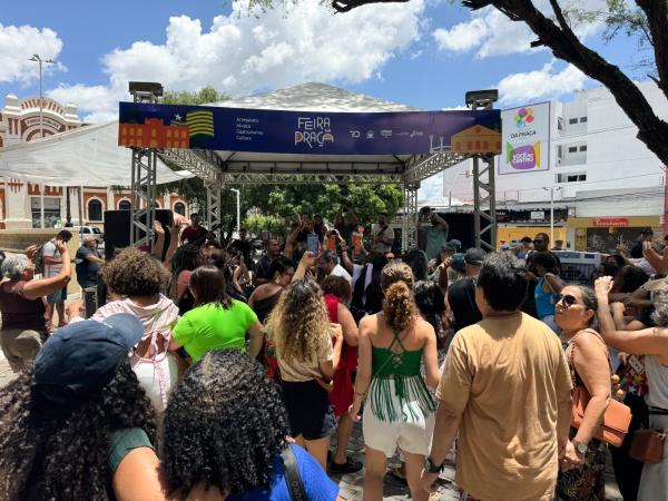 Entre as atra&ccedil;&otilde;es teve o espet&aacute;culo 