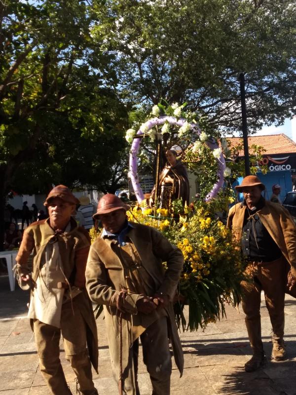 Vaqueiros participam do tradicional festejo de São Pedro de Alcântara, em Floriano(Imagem:FlorianoNews)