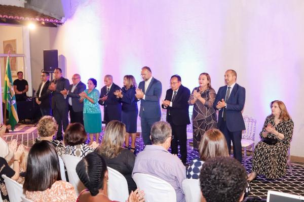 Poder Legislativo prestigia o lançamento do 12º volume da Coleção Florianenses(Imagem:CMF)