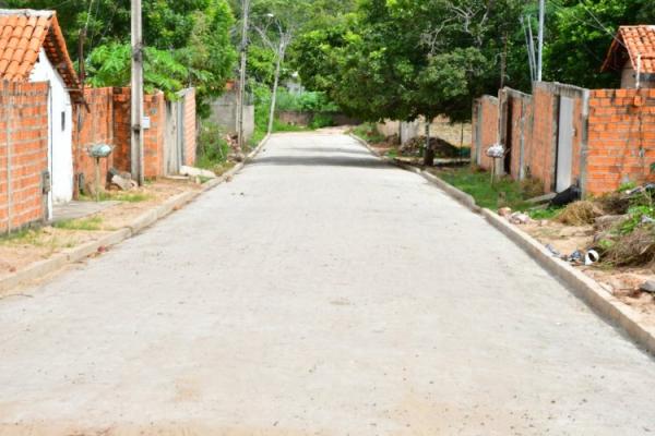 Ruas de Floriano são beneficiadas com pavimentação dos projetos 