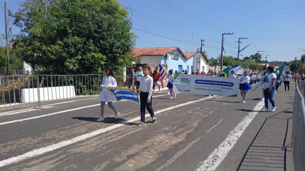 Barão de Grajaú celebra 7 de Setembro com Desfile Cívico marcado por paz, sustentabilidade e inclusão.(Imagem:FlorianoNews)