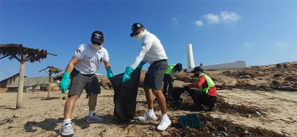 Marinha celebra Dia Mundial de Limpeza e recolhe lixo em praias do Piauí(Imagem:Reprodução)
