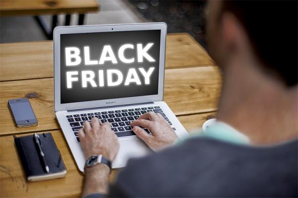 Em um ano marcado pela pandemia, as vendas online bateram recorde na Black Friday. O faturamento do e-commerce somou R$ 4,02 bilhões, considerando quinta e sexta-feira, 27, um aume(Imagem:Reprodução)