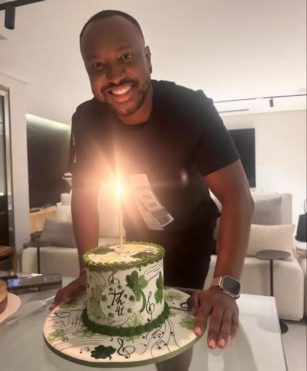 Thiaguinho celebra 41 anos.(Imagem:Instagram)