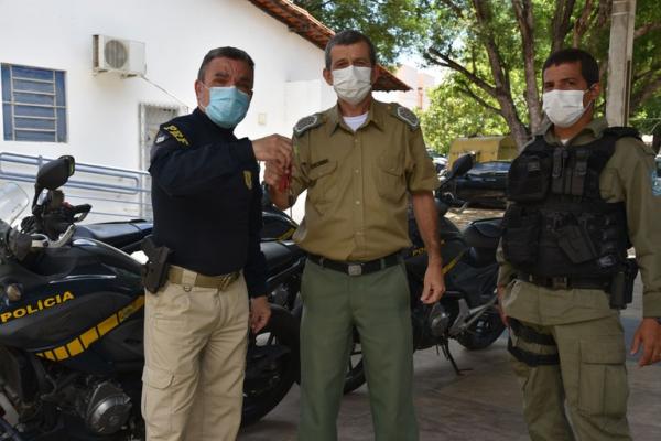 PRF realiza doação de 88.000 munições para a Secretária de Segurança Pública e 4 motocicletas para a Polícia Militar.(Imagem:Divulgação/PRF)