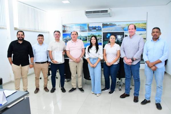 Prefeitura de Floriano recebe licença ambiental estadual para implantação de aterro sanitário(Imagem:Secom)