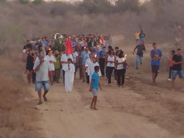 Devoção e fé: Procissão encerra o Festejo de Bom Jesus da Lapa no Tabuleiro do Mato.(Imagem:FlorianoNews)