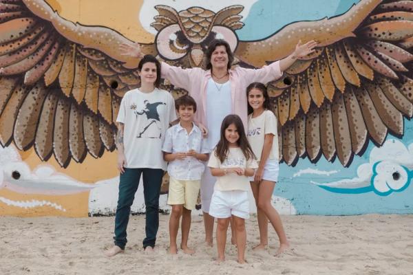  Paulo Ricardo celebra Dia dos Pais com os quatro filhos.(Imagem:Bella Pinheiro )