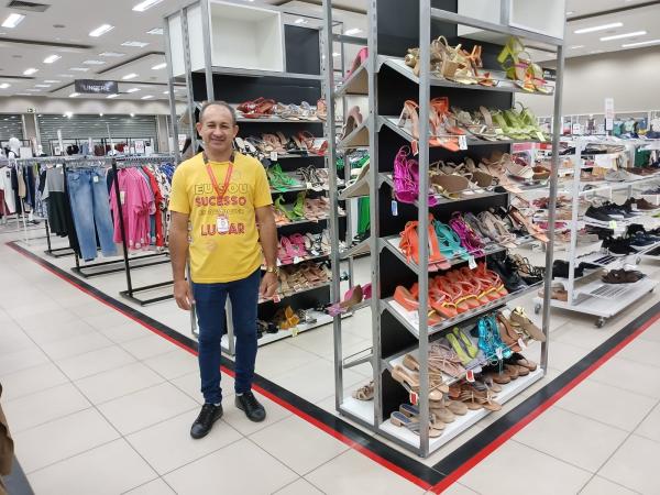 Setor de moda do Armazém Paraíba de Floriano registra boas vendas e recebe novidades para a Semana Santa.(Imagem:FlorianoNews)