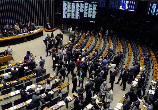 Câmara aprova na madrugada pacote que diminui controle sobre licitações.(Imagem:Luis Macedo/Camara dos Deputados)