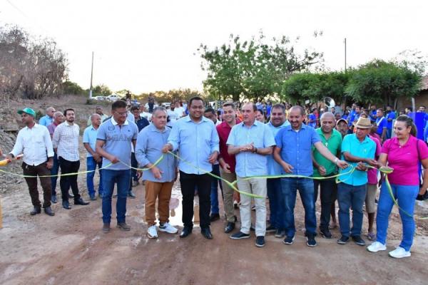 Prefeitura de Floriano entrega passagem molhada que dá acesso a localidade Bom Jardim(Imagem:Secom)