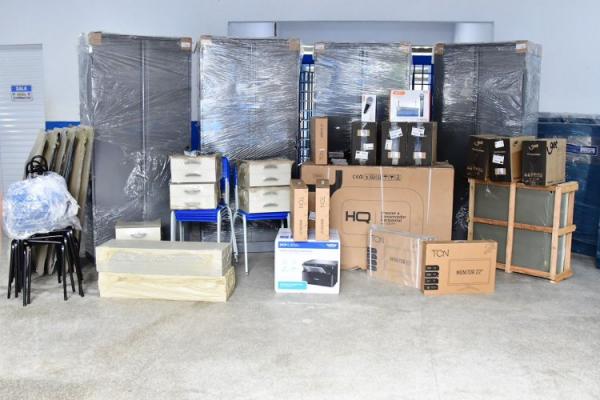 Educação de Floriano realiza entrega de materiais permanentes às escolas da rede municipal(Imagem:Secom)