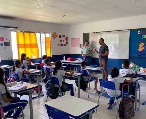 oab Curvina visita 3º BPM e acompanha trabalhos educativos da PM em parceria com escolas de Floriano(Imagem:Reprodução/Instagram)