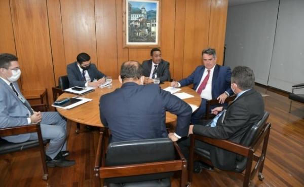 Prefeito de Floriano participa de reuniões em Brasília com o FNDE e com o ministro Ciro Nogueira(Imagem:Secom)