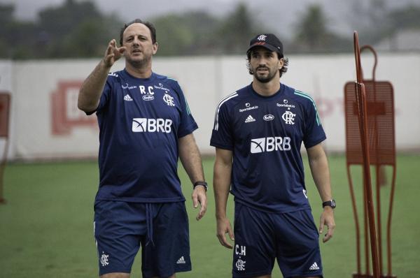 Pressão e críticas não têm eco no Ninho, e futebol do Flamengo segue sem mudanças(Imagem:Alexandre Vidal/Flamengo)