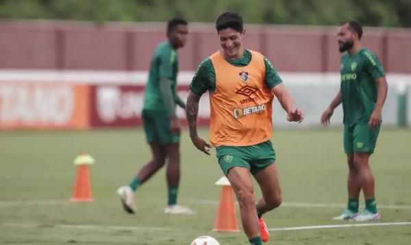 Fernando Diniz deve mudar equipe titular para o confronto.(Imagem:Lucas Mercon/Fluminense F. C./Direitos Reservados)