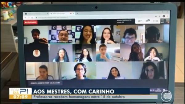 Turma do estudante Alexandre Ramos organiza homenagem aos professores.(Imagem:Reprodução /TV Clube)