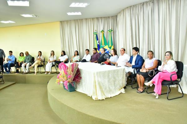 Câmara Municipal de Floriano é bem representada na posse de conselheiros tutelares (Imagem:CMF)