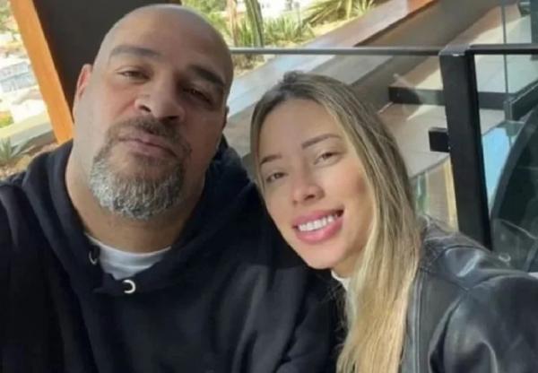 Adriano Imperador e Micaela Mesquita terminam casamento após 24 dias(Imagem:Reprodução)