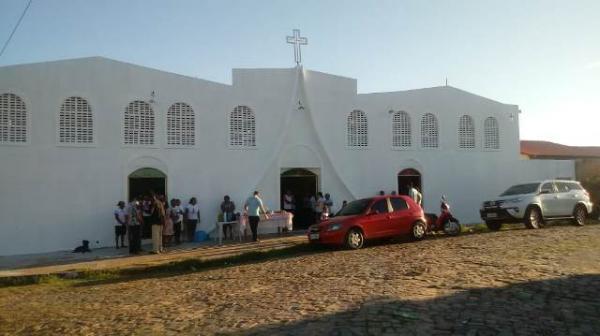 Café partilhado marca abertura dos festejos de Nossa Senhora de Fátima em Floriano.(Imagem:FlorianoNews)