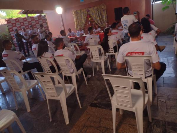 Lojas Vamol reúne imprensa e colaboradores e lança campanha em Floriano(Imagem:FlorianoNews)