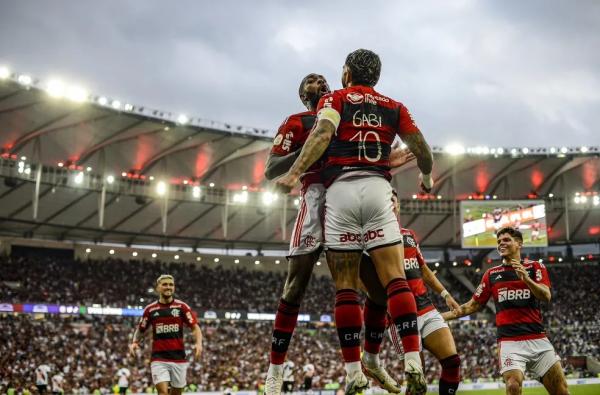 Vitória do Flamengo sobre o Vasco foi diante de quase 70 mil pessoas no Maracanã.(Imagem:Marcelo Cortes / CRF)