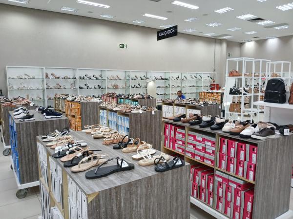 Armazém Paraíba de Floriano renova setores e lança novas coleções com ofertas especiais(Imagem:FlorianoNews)