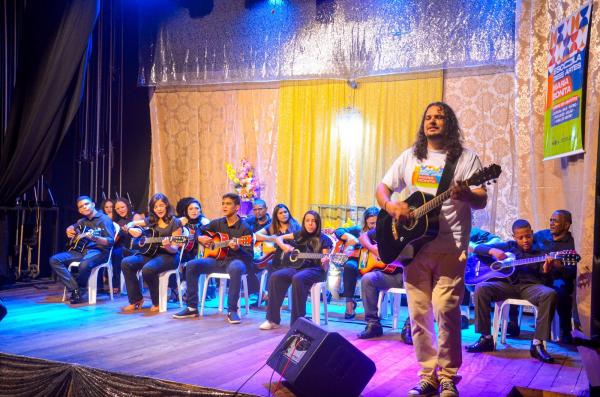 Realizada formatura solene do segundo módulo da Escola de Artes Maria Bonita do Grupo Cultura de Rua.(Imagem:M.K Fotos)