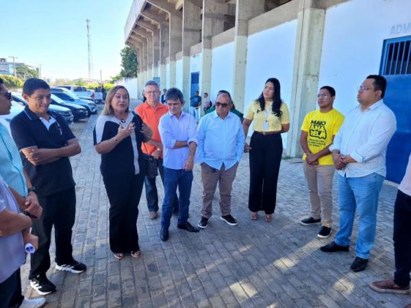 Prefeitura de Floriano inicia vistoria da nova frota de transporte escolar da rede municipal(Imagem:Secom)