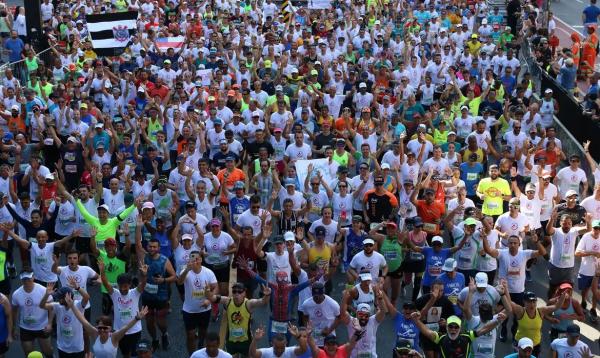Largada da 95&ordf; Corrida de S&atilde;o Silvestre na Paulista.(Imagem:ROVENA ROSA/AG&Ecirc;NCIA BRASIL)