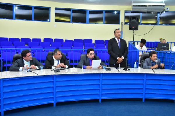 Vereadores aprovam projeto que muda horário das sessões na Câmara de Floriano(Imagem:CMF)