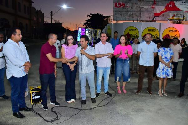 Vereadores participam da inauguração do Largo Raimundo Marreiros, bairro Ibiapaba de Floriano(Imagem:CMF)