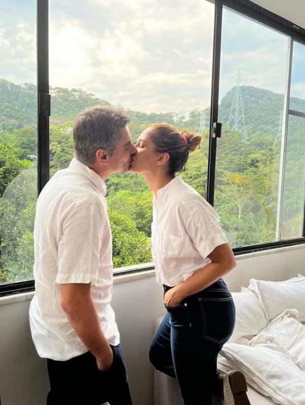 Camila Pitanga e o namorado, Patrick Pessoa.(Imagem:Reprodução/Instagram)