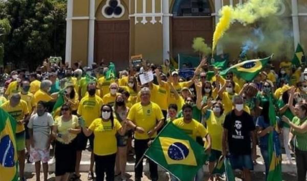 No dia da Independência do Brasil, Bolsonaristas fazem manifestação em Floriano(Imagem:Portal Oxen)