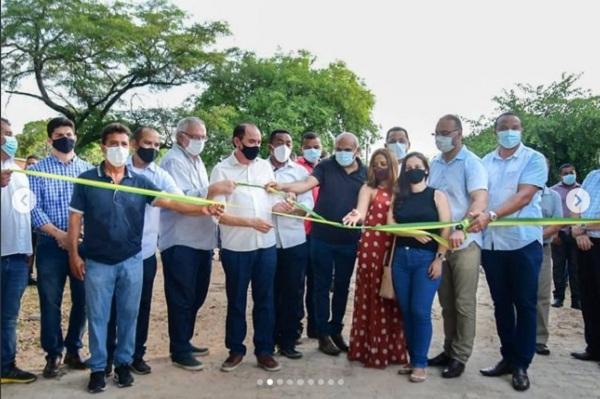 Prefeitura de Floriano inaugura obras de pavimentação em ruas do bairro Meladão.(Imagem:Reprodução/Instagram)