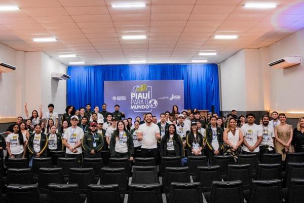 O último grupo de vencedores do programa embarca para Singapura em janeiro de 2026, fechando o ciclo de intercâmbios de 2025.(Imagem:Ascom Seduc)