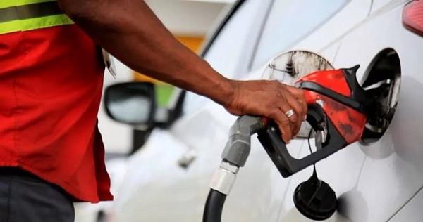 Governo do Piauí sanciona lei que reduz ICMS sobre o preço da gasolina, energia e serviços de comunicação.(Imagem:Getty Images)