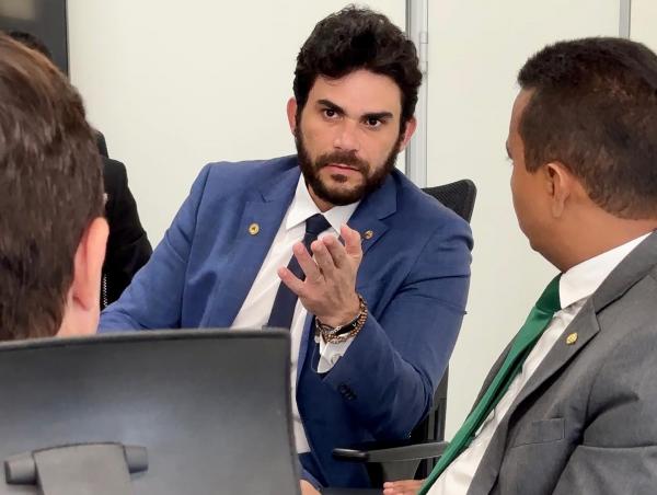 Deputados Dr. Francisco Costa e Dr. Marcus Vinícius Kalume fortalecem ações para Atenção Primária à Saúde no Piauí(Imagem:Reprodução/Instagram)