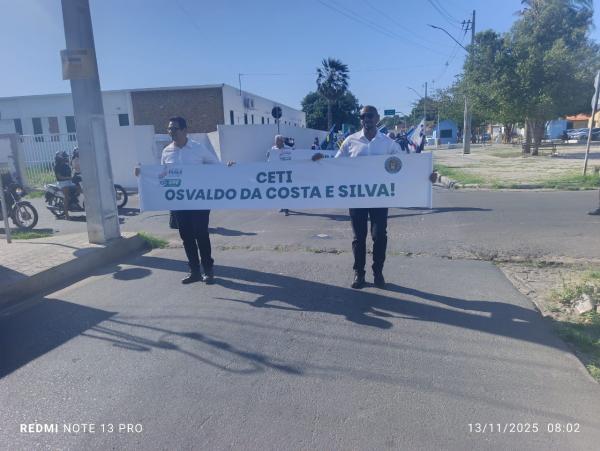 CETI Osvaldo da Costa e Silva celebra 65 anos com desfile cívico e dia de confraternização(Imagem:FlorianoNews)