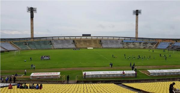 Estádio Albertão, em Teresina(Imagem:Josiel Martins)