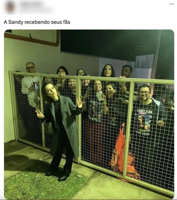  Fãs criticam Sandy por fotos separada por grade.(Imagem: Reprodução / Twitter )