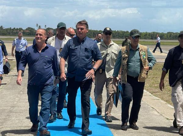 Em escala para o Ceará, Bolsonaro se encontra com Mão Santa em Parnaíba(Imagem:Reprodução)