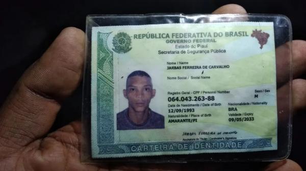 Jarbas Pereira de Carvalho, de 30 anos, foi morto a tiros no bairro Balão, em Amarante, no Piauí.(Imagem:Polícia Militar)