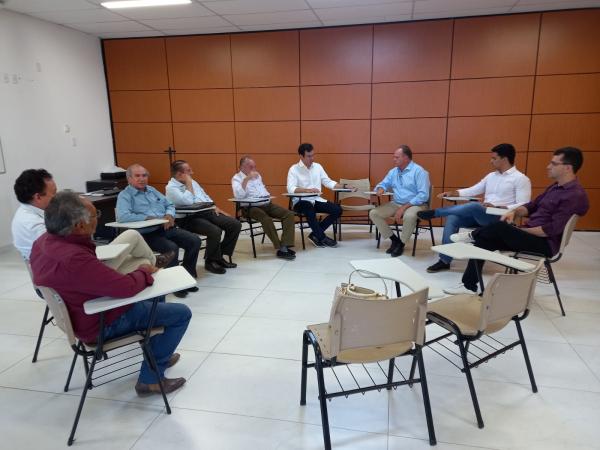 CDL, SICOMFLOR e Associação Comercial visitam presidente do Sebrae para discutir campanha(Imagem:Reprodução)