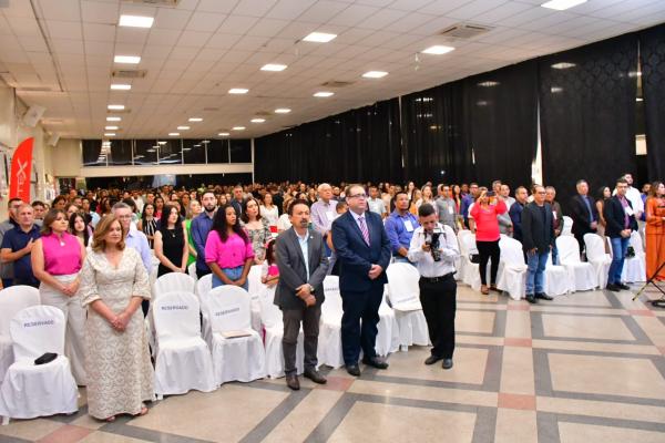  Presidente Joab Curvina representa a Câmara Municipal na IV Convenção Empresarial de Floriano.(Imagem:CMF)