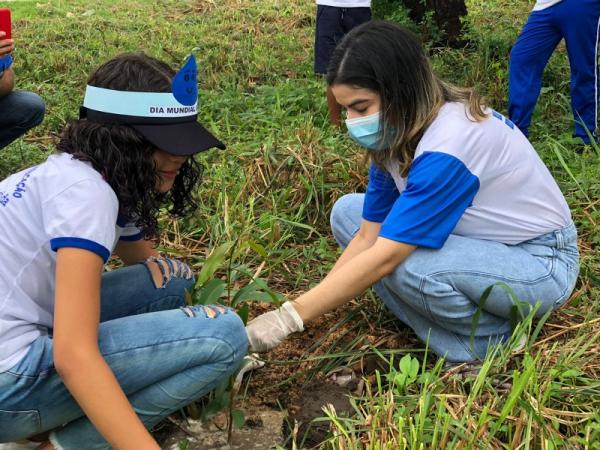 Seman realiza caminhada e plantio de mudas em ação da Semana da Água.(Imagem:Secom)