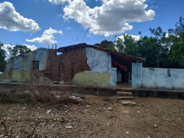 Ministério Público do Trabalho resgata 15 trabalhadores em local sem banheiro e com risco de desabamento(Imagem:Ministério Público do Trabalho)